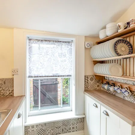 Potter Hill Apartment